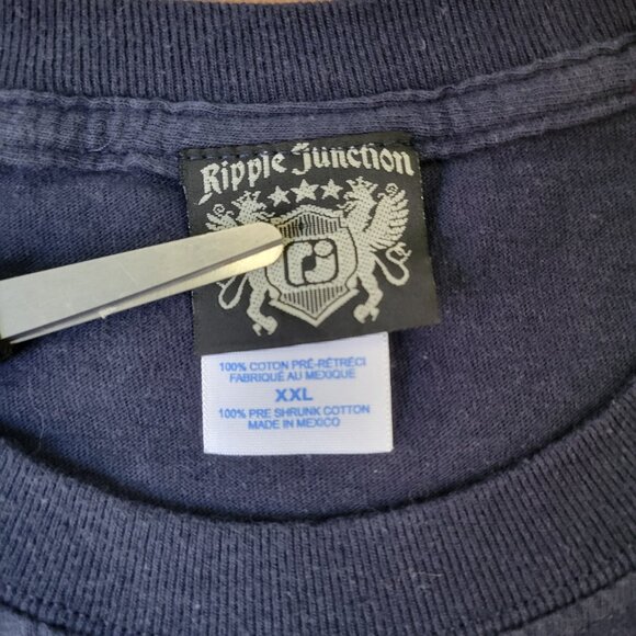 Ripple Junction CHUCK NORRIS Doesn't Get Wet Blue Shirt sz XXL 2X Y2K 2009 Funny - Picture 4 of 5